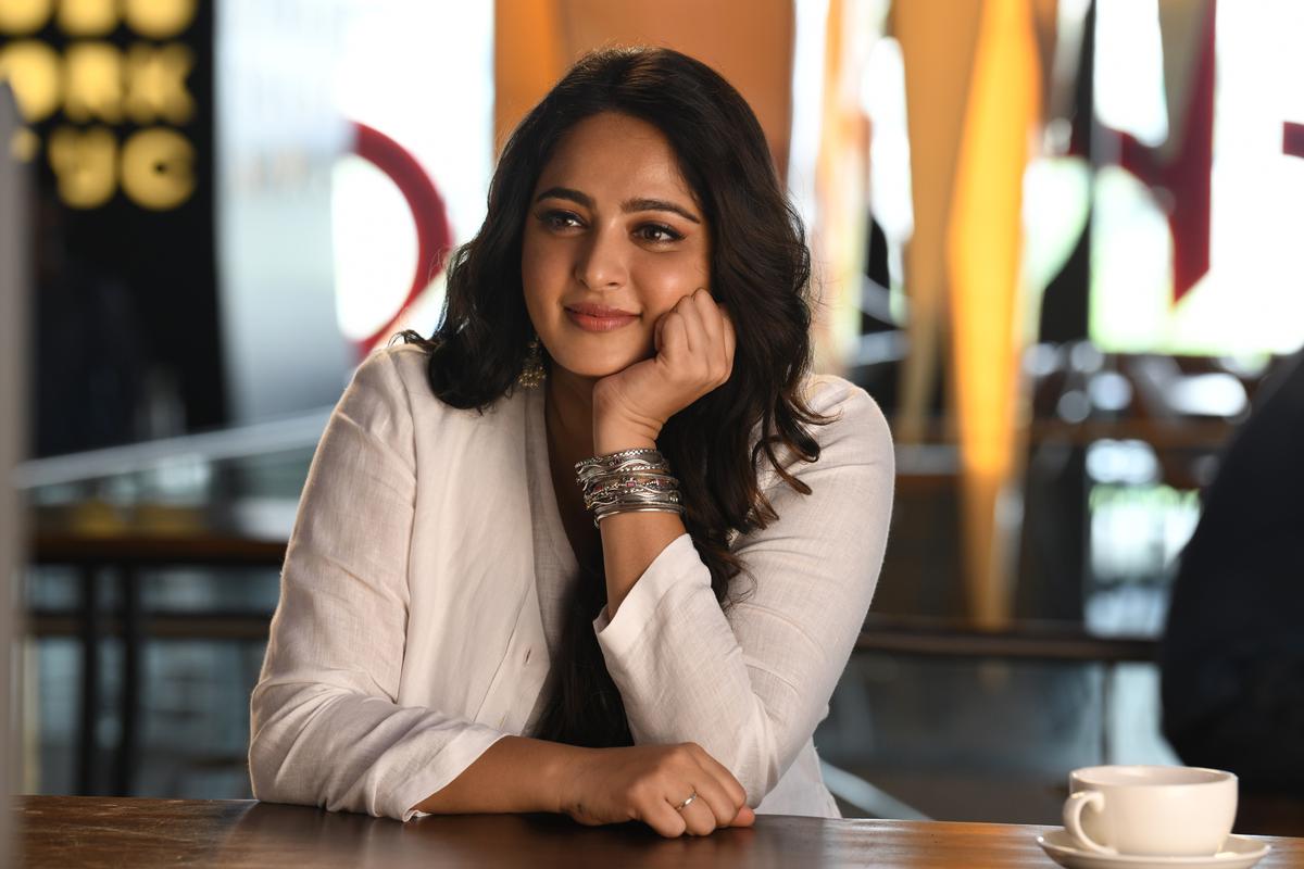 Anushka shetty deals new look